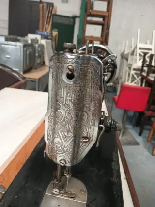 Máquina de coser Sigma antigua