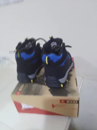 Botas de montaña +8000 TIKOX Talla 29