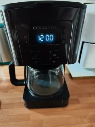 Cafetera de filtro Cecotec negra