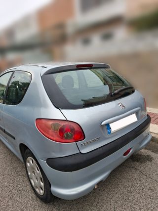 Peugeot 206
