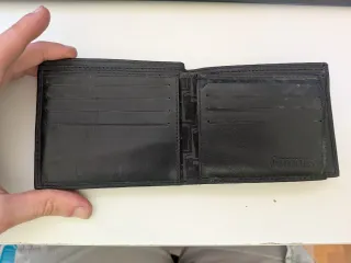 Cartera Guinness Negra Auténtica