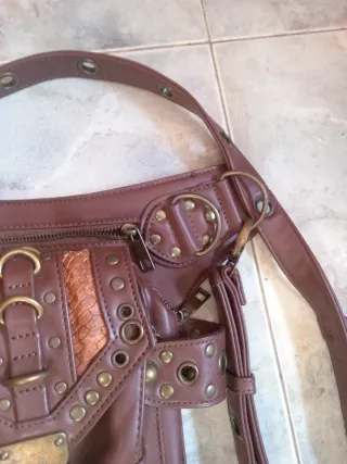 Bolso de cuero estilo steampunk