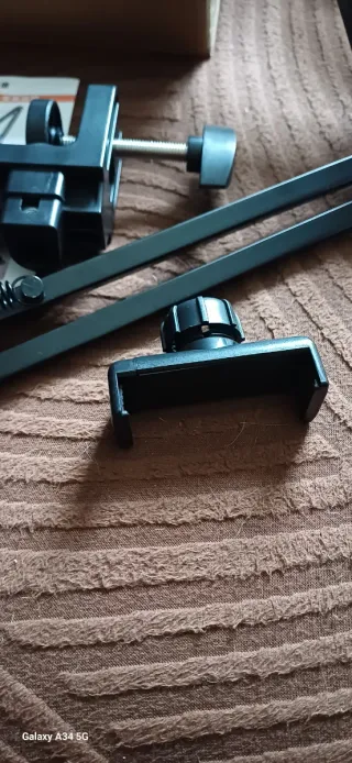 Brazo articulado para móvil