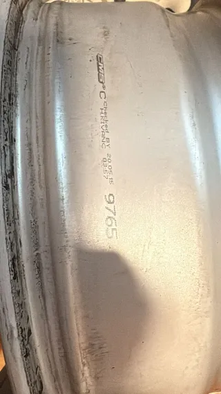 Llantas Mercedes Benz.