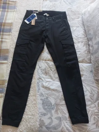 Pantalón Cargo Jack & Jones Negro Talla W31 L32