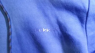 Sudadera azul con capucha