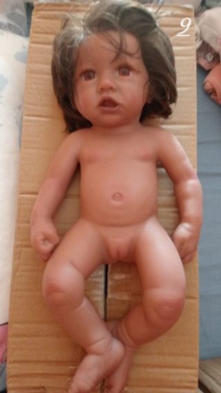 Bebé Reborn con Pelitos