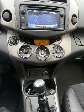 Toyota RAV4 2013