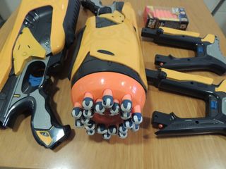 2 Pistolas Nerf + Recambio Dardos