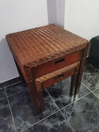 Tavolini in vimini e legno