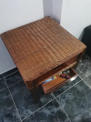 Tavolini in vimini e legno