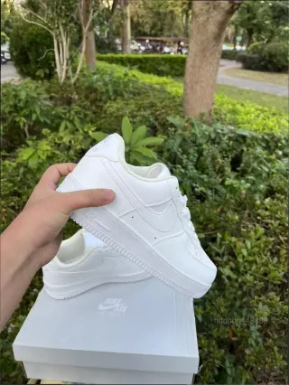 Nike Air Force 1 Low '07 Blancas