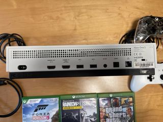 Xbox One S + 1 mando + 3 Juegos !!!