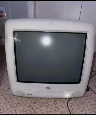 iMac G3 Flower Power Apple