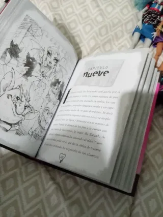 Lote Monster High: Muñecas, Libro y Bolso