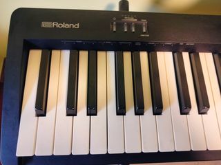 Piano Digital Roland FP 10
