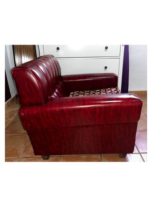 Sillón individual de polipiel burdeos