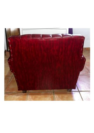 Sillón individual de polipiel burdeos