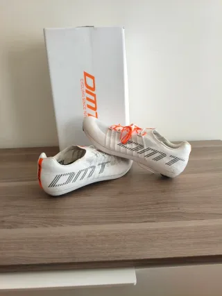 Sapatilhas Ciclismo DMT POGI'S 2025