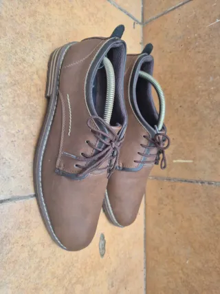 Zapatos de vestir marrones para hombre