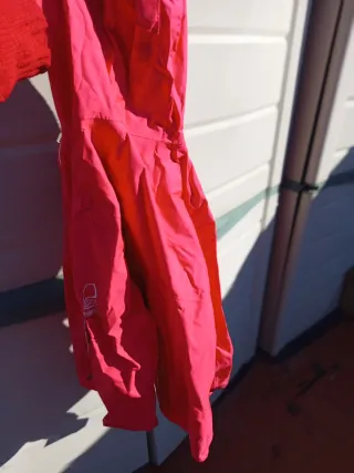 Chaqueta Decathlon 9-10 años azul.gris y roja