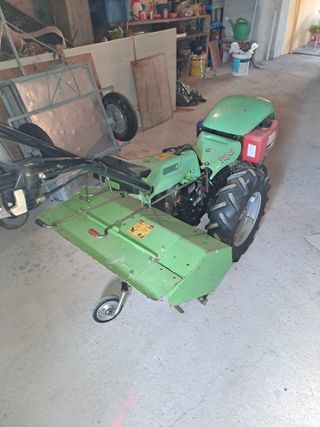 Motocultor 11 CV como nuevo