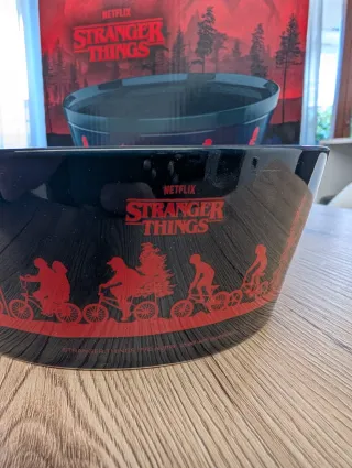 Dinner Set Stranger Things Netflix Collezion 2025
