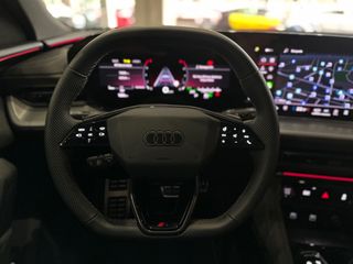 Audi SQ5 2025