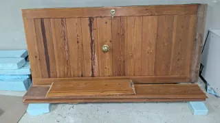 Puerta madera 1x2m con llaves