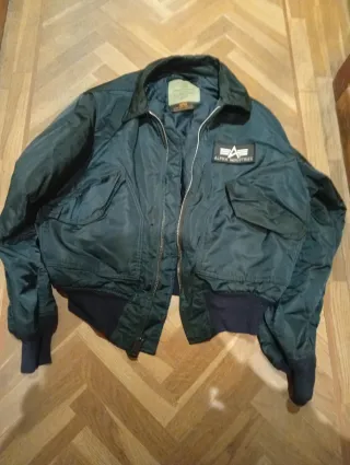 Cazadora Alpha Industries Verde Militar