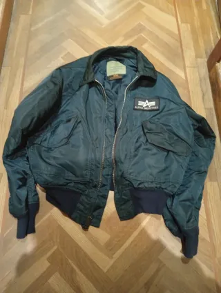 Cazadora Alpha Industries Verde Militar