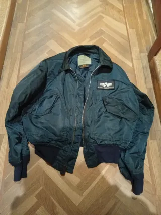 Cazadora Alpha Industries Verde Militar