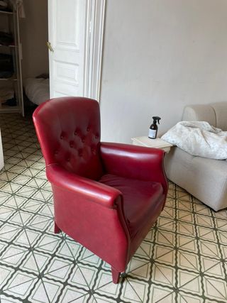 Sillón vintage piel roja