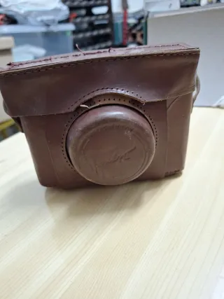 Cámara antigua Certes Digna 1:8/80mm