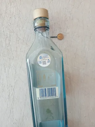 Bottiglia vuota di whisky Johnnie Walker Blue Label