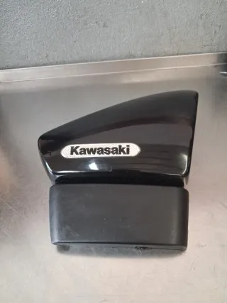 Tapa Izquierda Kawasaki VN900