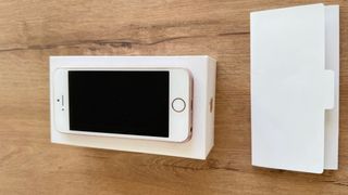 iPhone SE Dorado 32GB