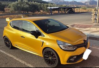 Renault Clio 4 RS ( NO MAREANTES)