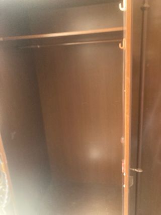 Armario 4 puertas madera Y regalo mesa camilla