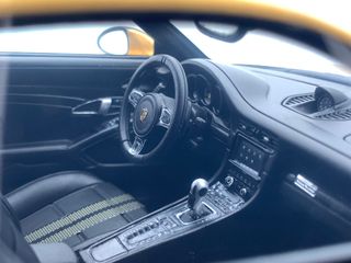 Maqueta porsche 911 Turbo S Exclusive 1:18