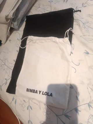 Bolsitas Bimba y Lola (negras y blancas)