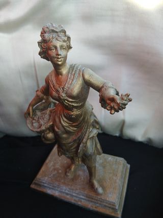 Scultura Righello La Paysanne inizio '900