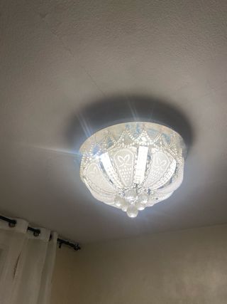 Araña de techo de cristal y metal