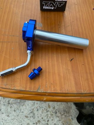 Puño corto recorrido TNT