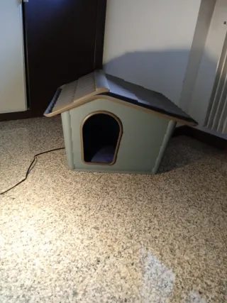 Casetta per gatti/cani piccoli