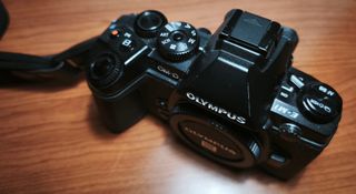 Olympus OM-D E-M1