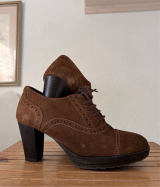 Tacones blucher, estilo restro mid-century