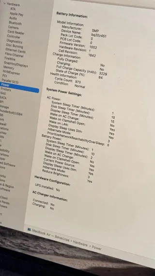 MacBook Apple Plata con Stickers