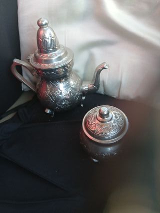 Caraffa e zuccheriera anni '60  p. argento