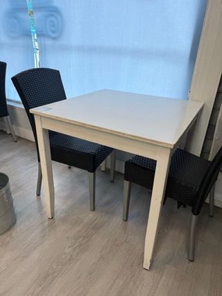 MESAS Y SILLAS HOSTELERÍA